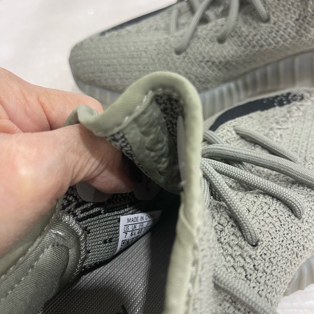 Adidas Yeezy Boost 350 V2 in Gray and Black - Picture 3 of 12